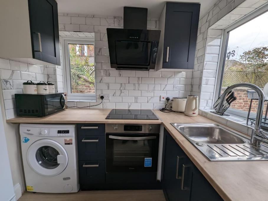 Stylish York Studio Bagian luar foto