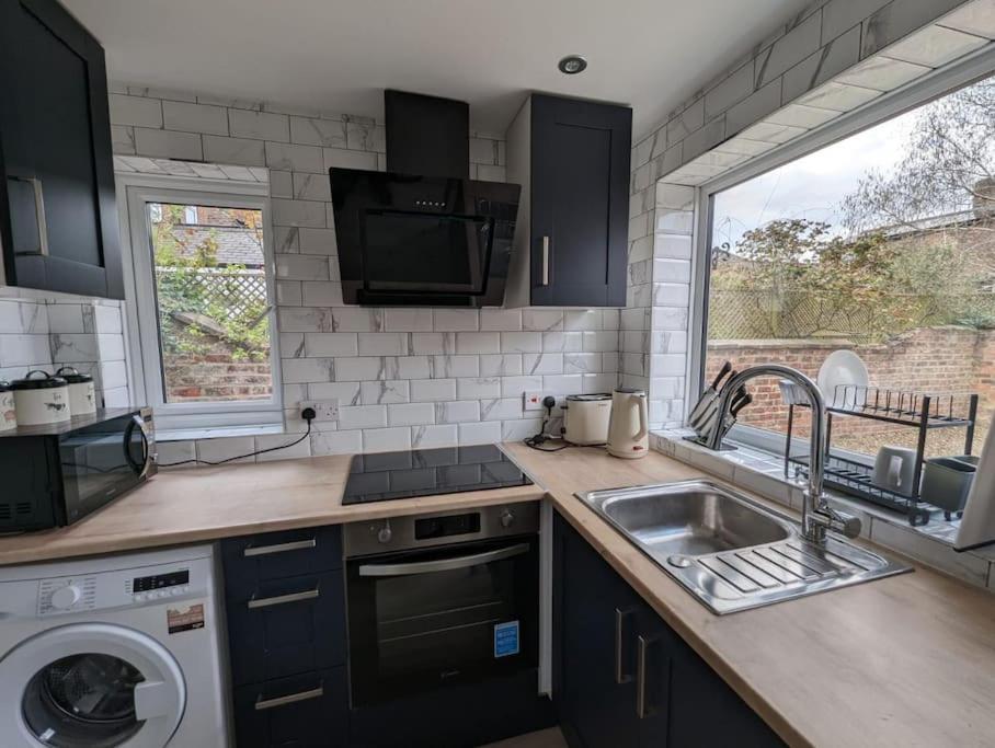Stylish York Studio Bagian luar foto