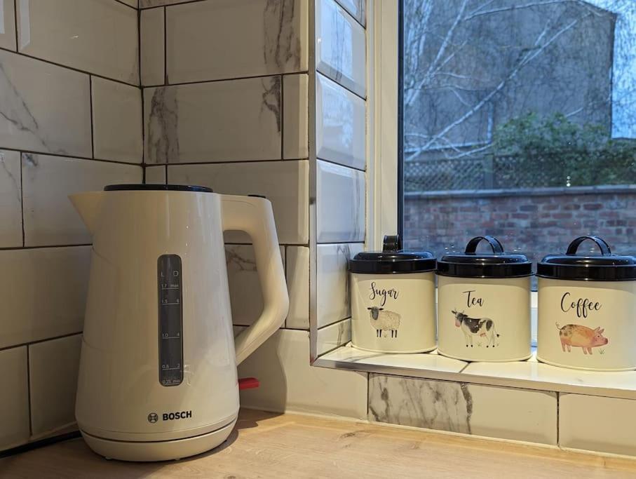 Stylish York Studio Bagian luar foto